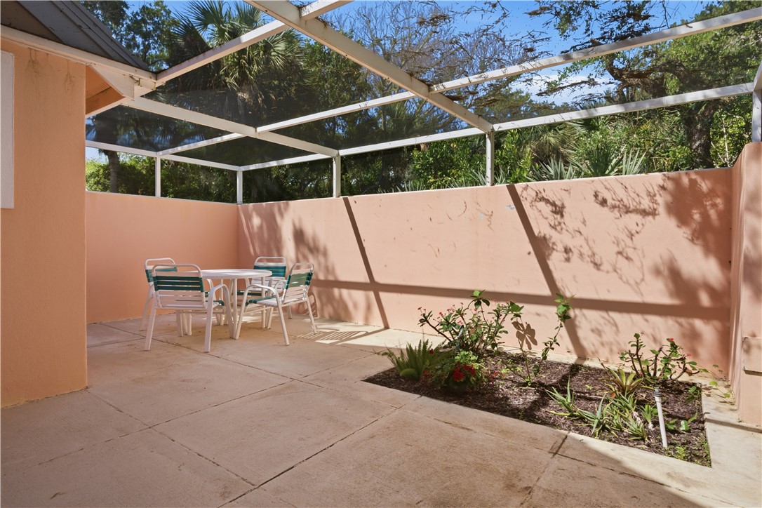 1334 Coral Park Lane 403