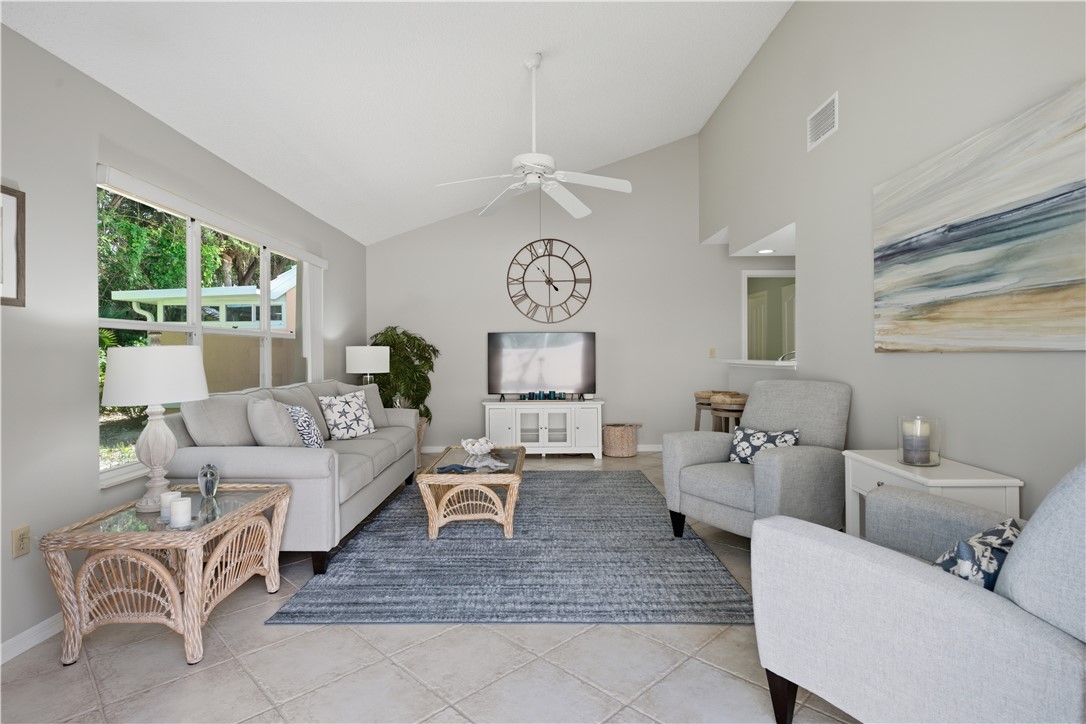 1334 Coral Park Lane 403