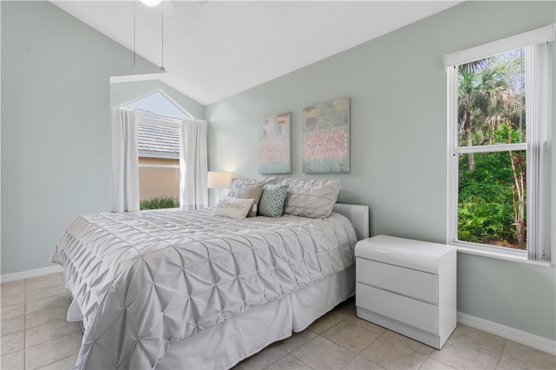 1334 Coral Park Lane 403