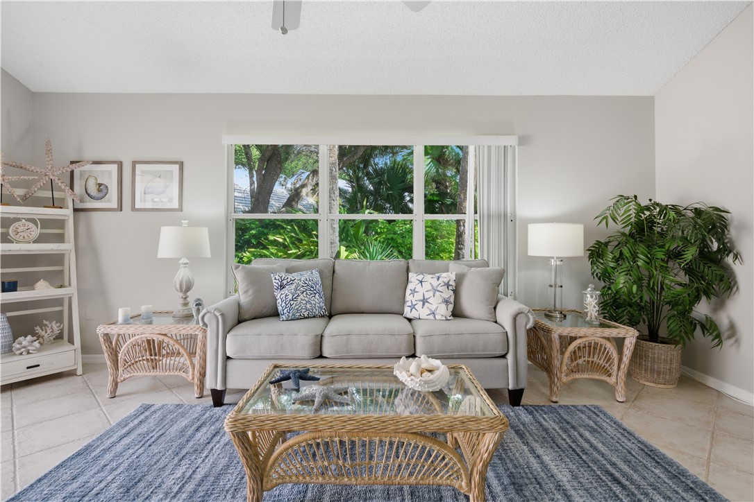 1334 Coral Park Lane 403