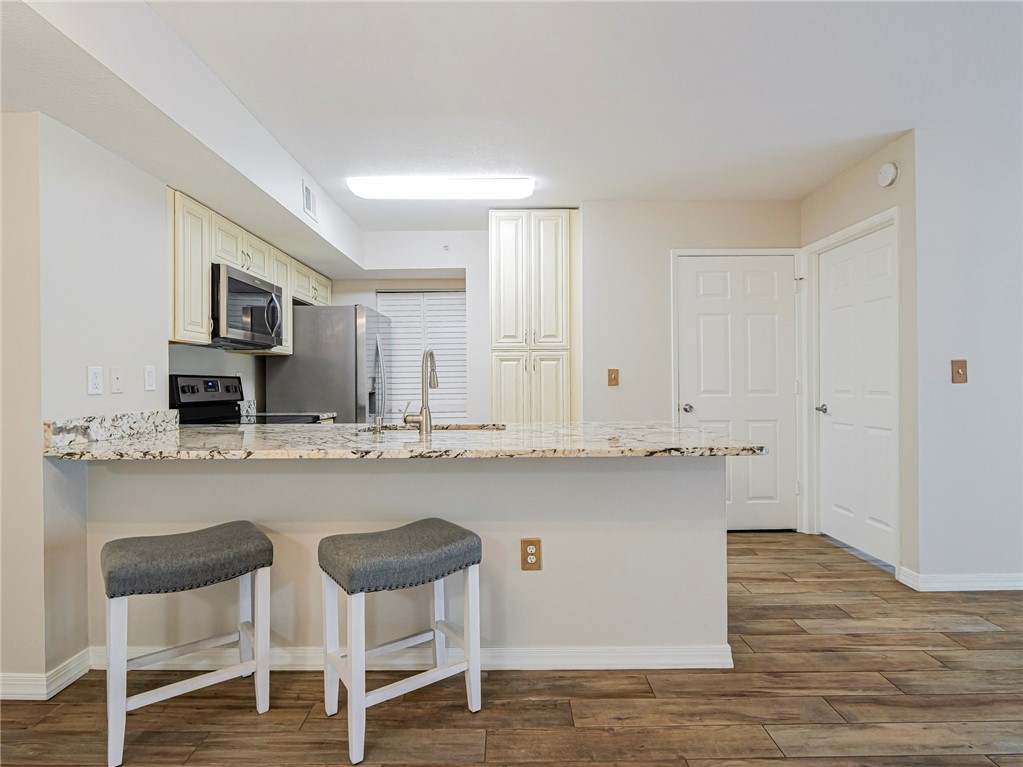 1590 S 42nd Circle 105