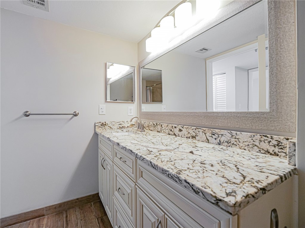 1590 S 42nd Circle 105