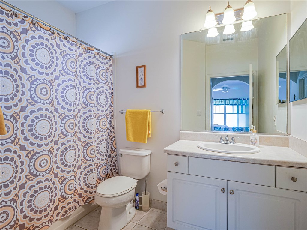 5025 Fairways Circle B209