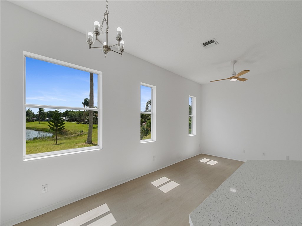 424 53rd Square