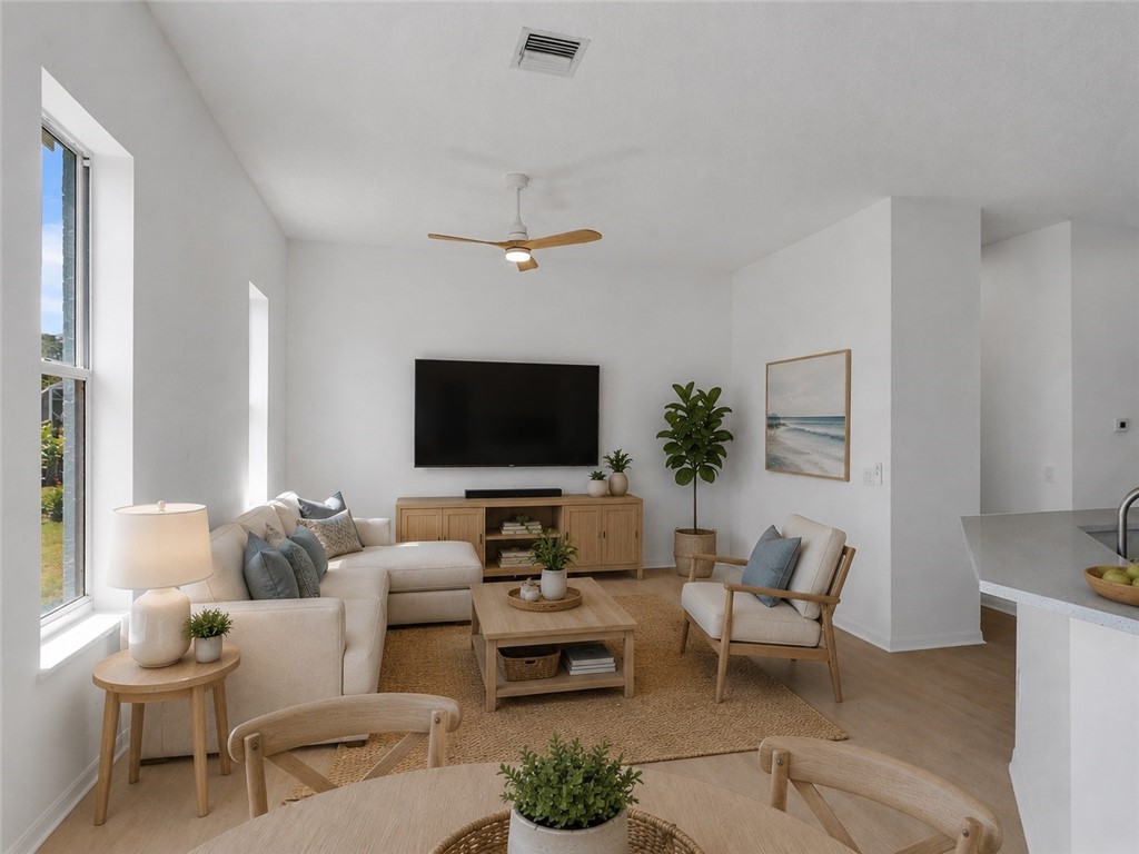 424 53rd Square