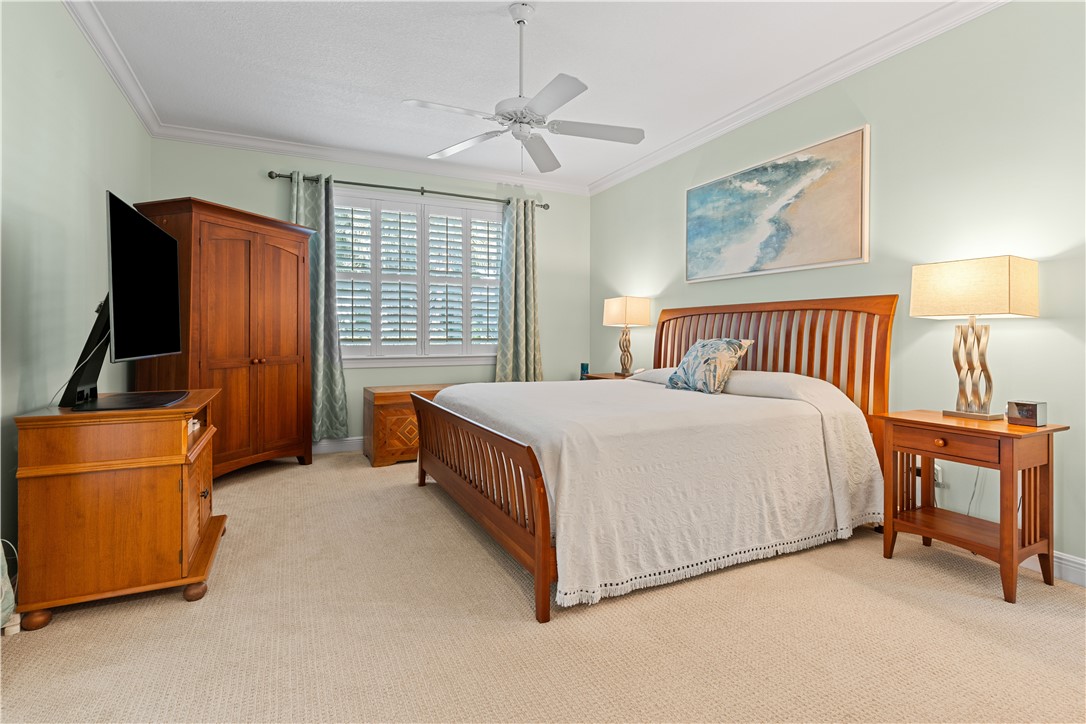 8975 Palm Breeze Terrace