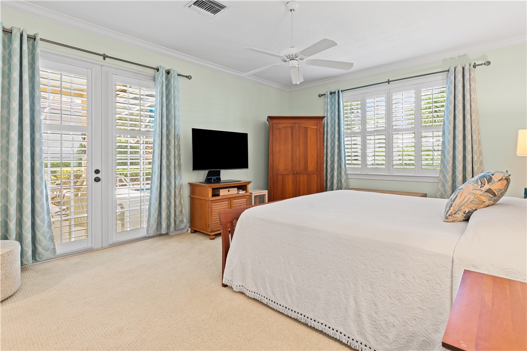 8975 Palm Breeze Terrace