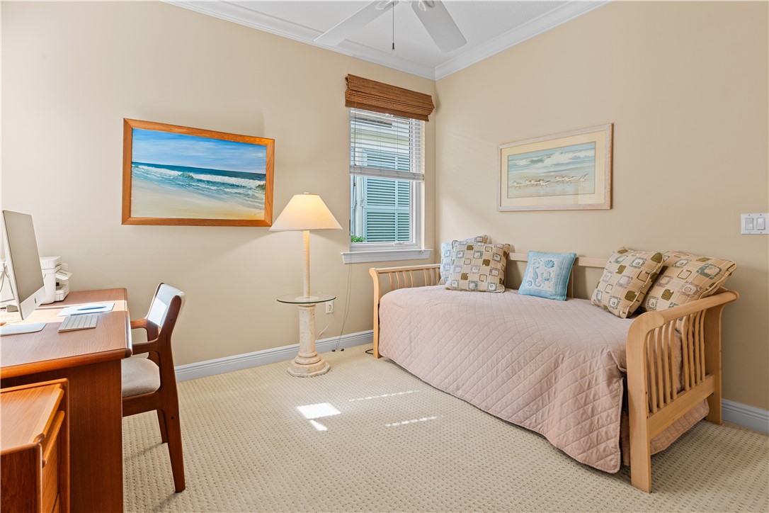 8975 Palm Breeze Terrace