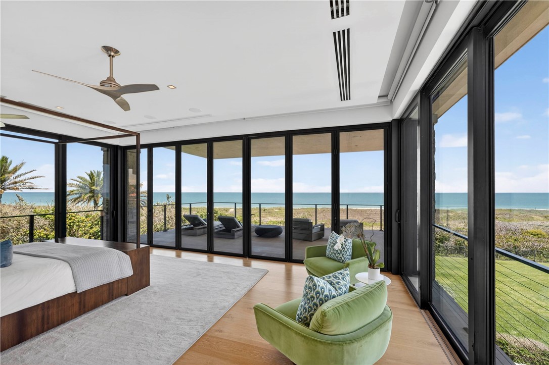 2120 S Highway A1a None