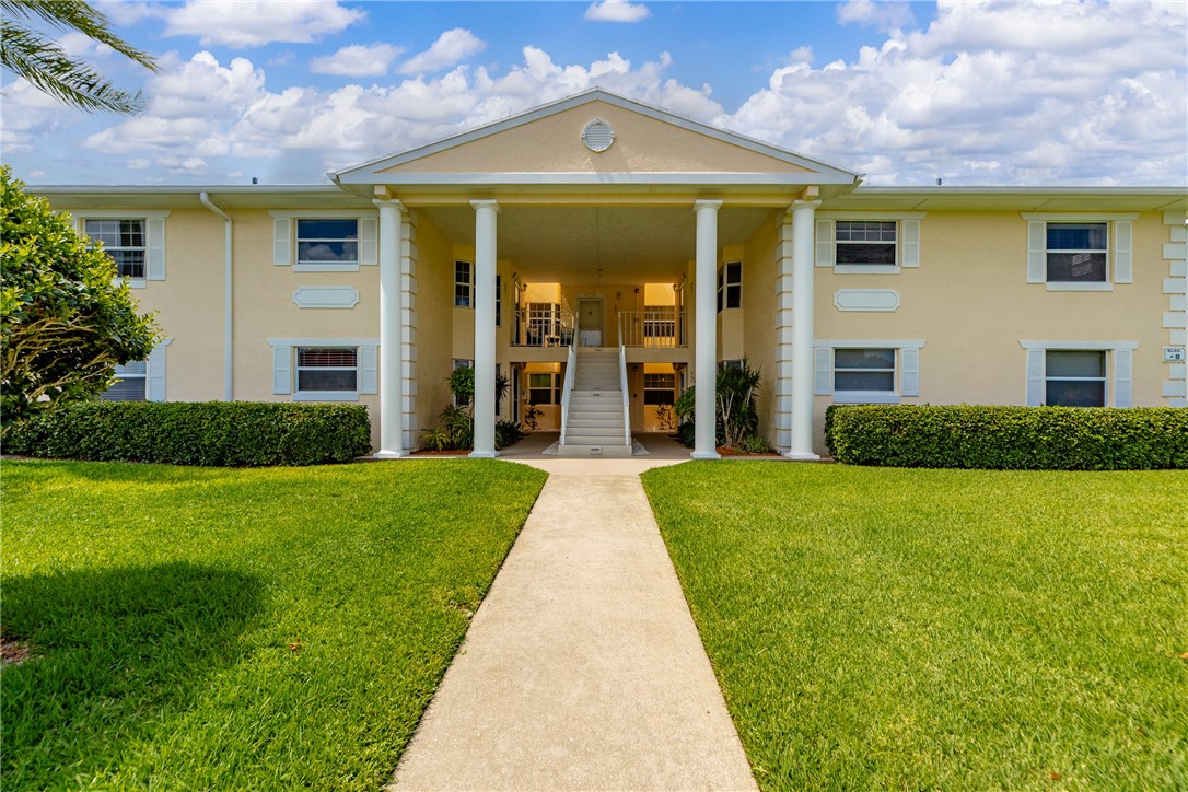 365 N Grove Isle Circle 365