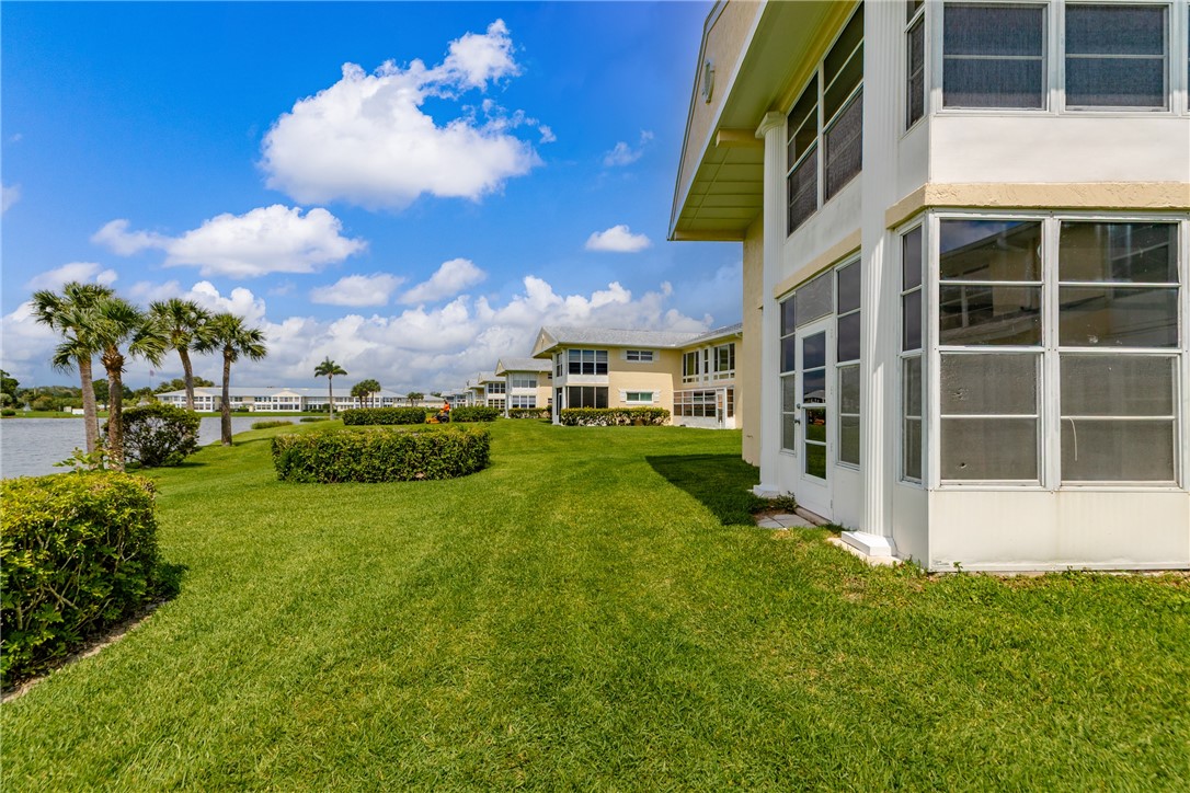 365 N Grove Isle Circle 365
