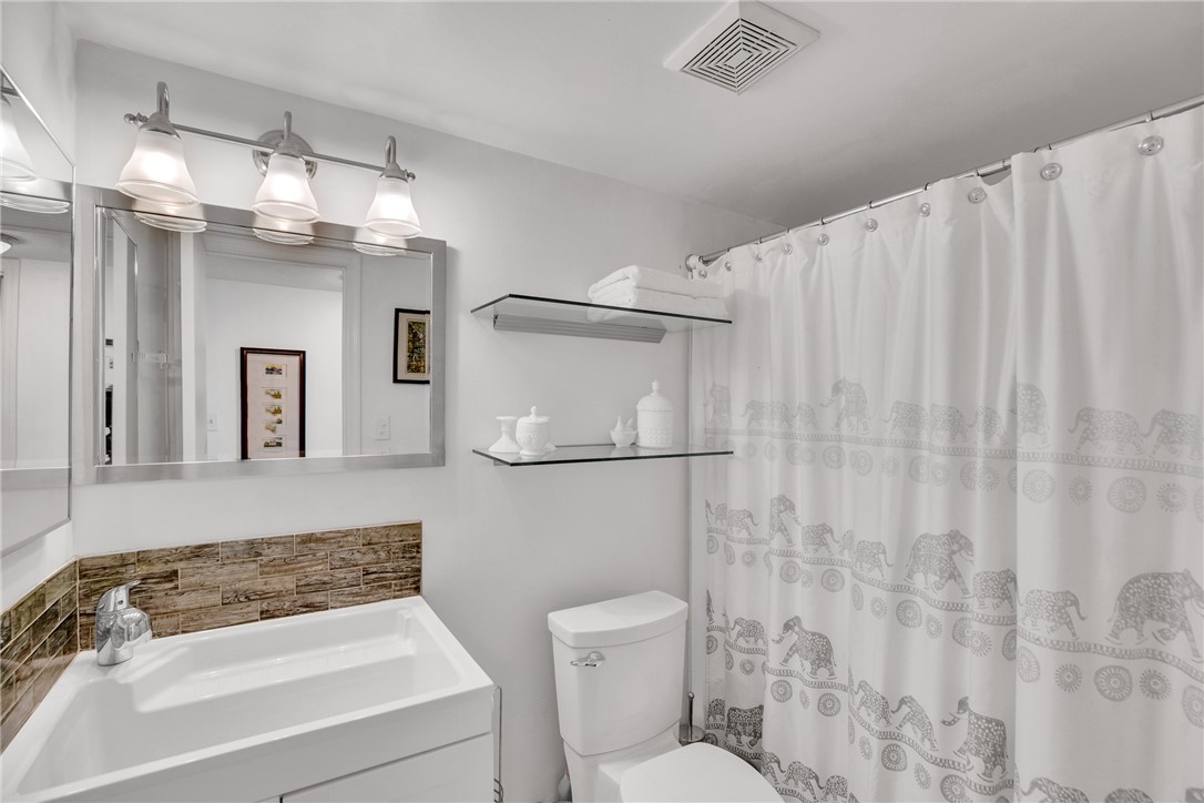 365 N Grove Isle Circle 365