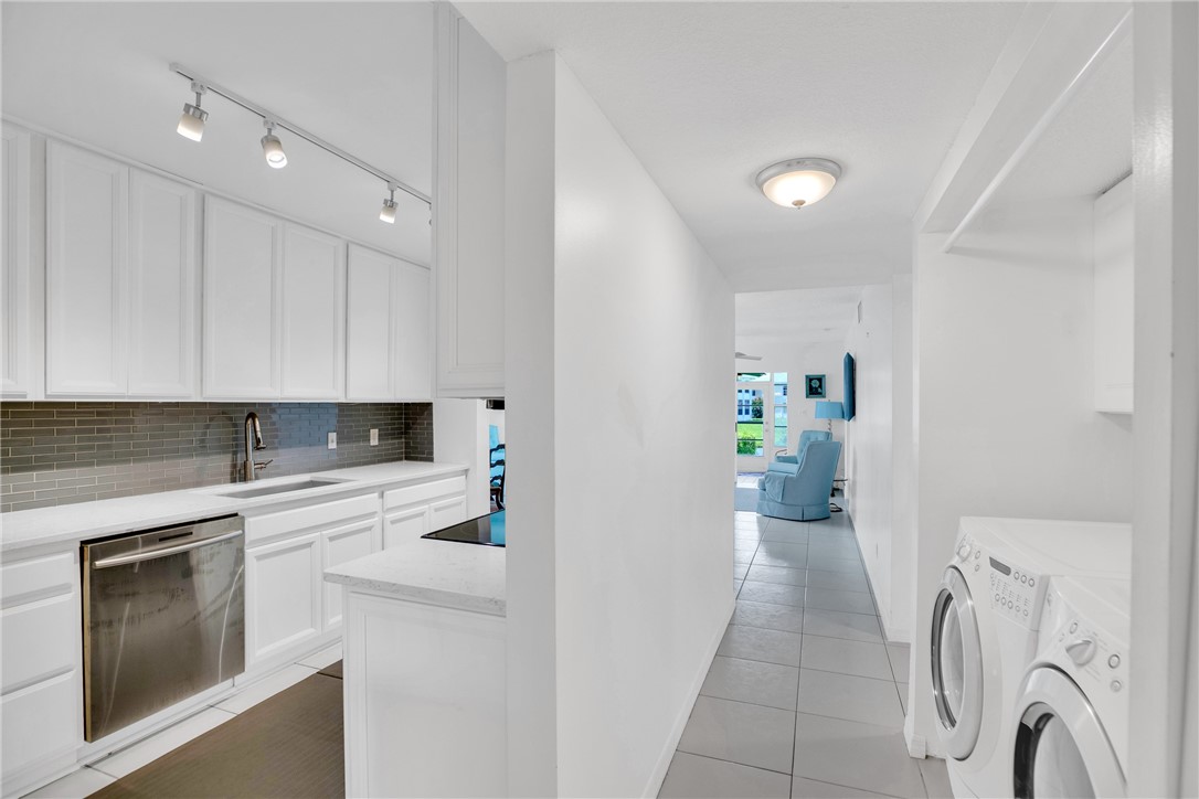 365 N Grove Isle Circle 365