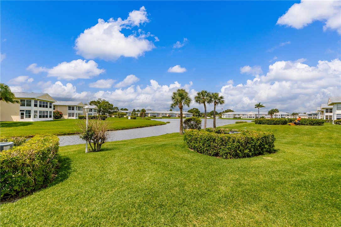 365 N Grove Isle Circle 365
