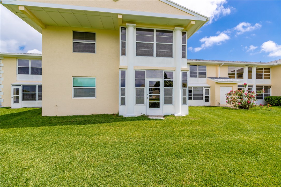 365 N Grove Isle Circle 365