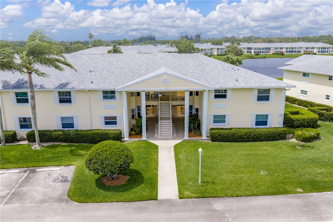 365 N Grove Isle Circle 365