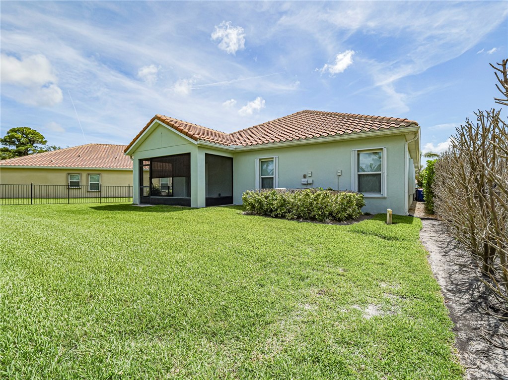 1821 Berkshire Circle SW