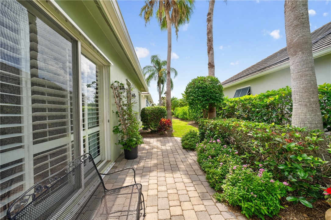 2087 Autumn Lane