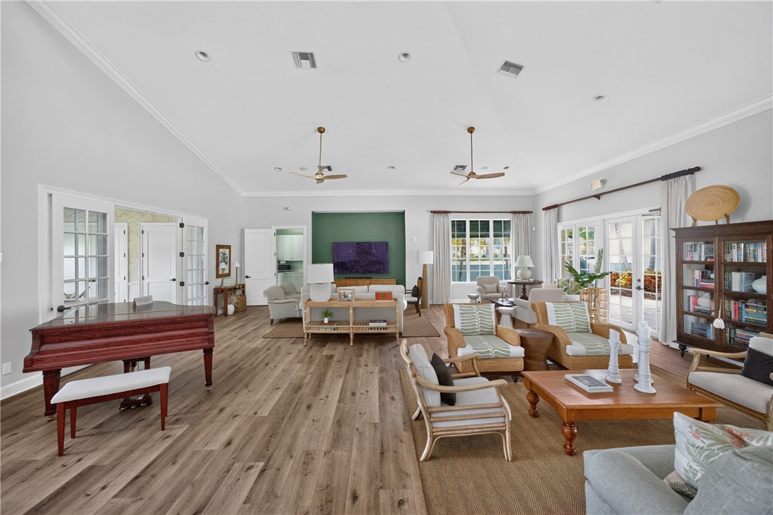 2087 Autumn Lane