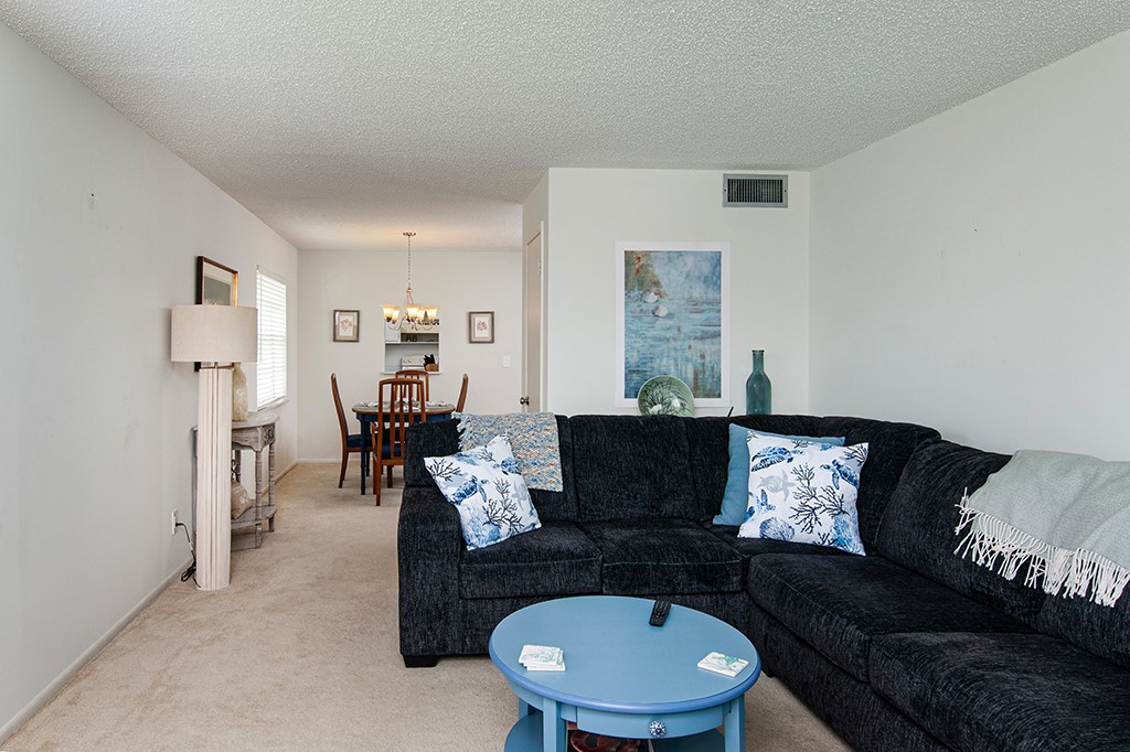 78 Royal Oak Drive 201