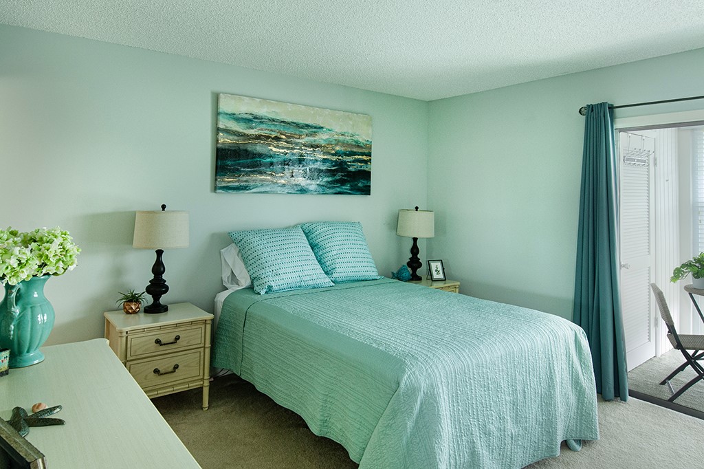 78 Royal Oak Drive 201