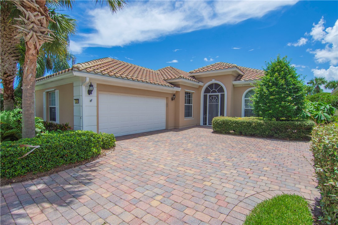 5297 Eleuthra Circle