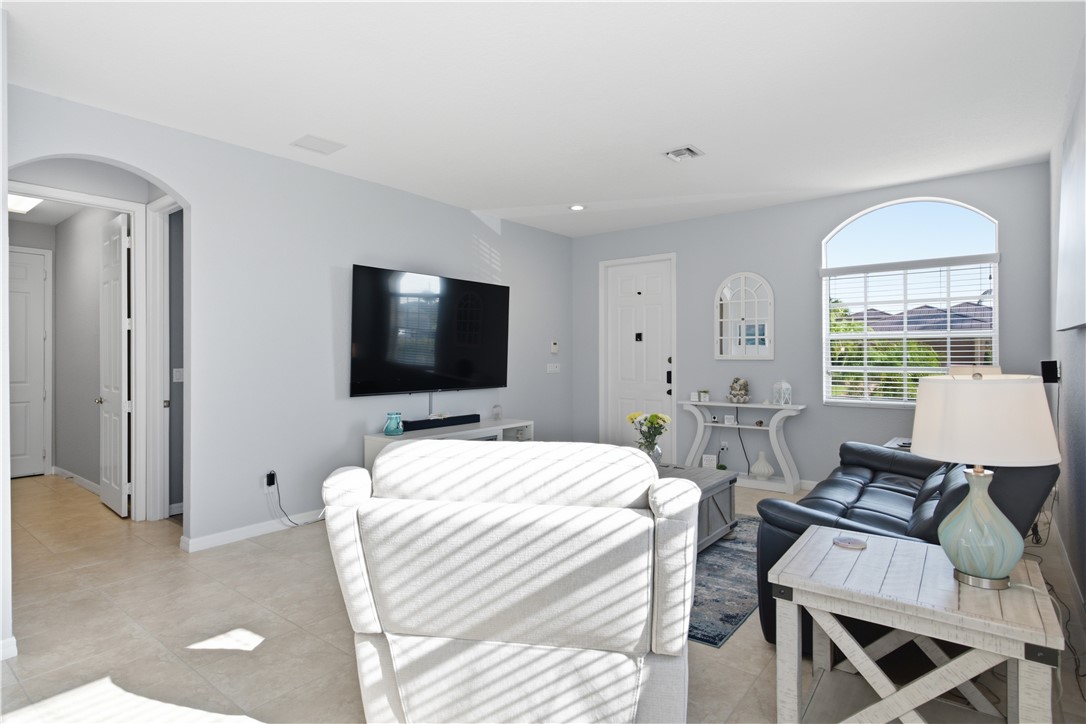 9943 E Verona Circle