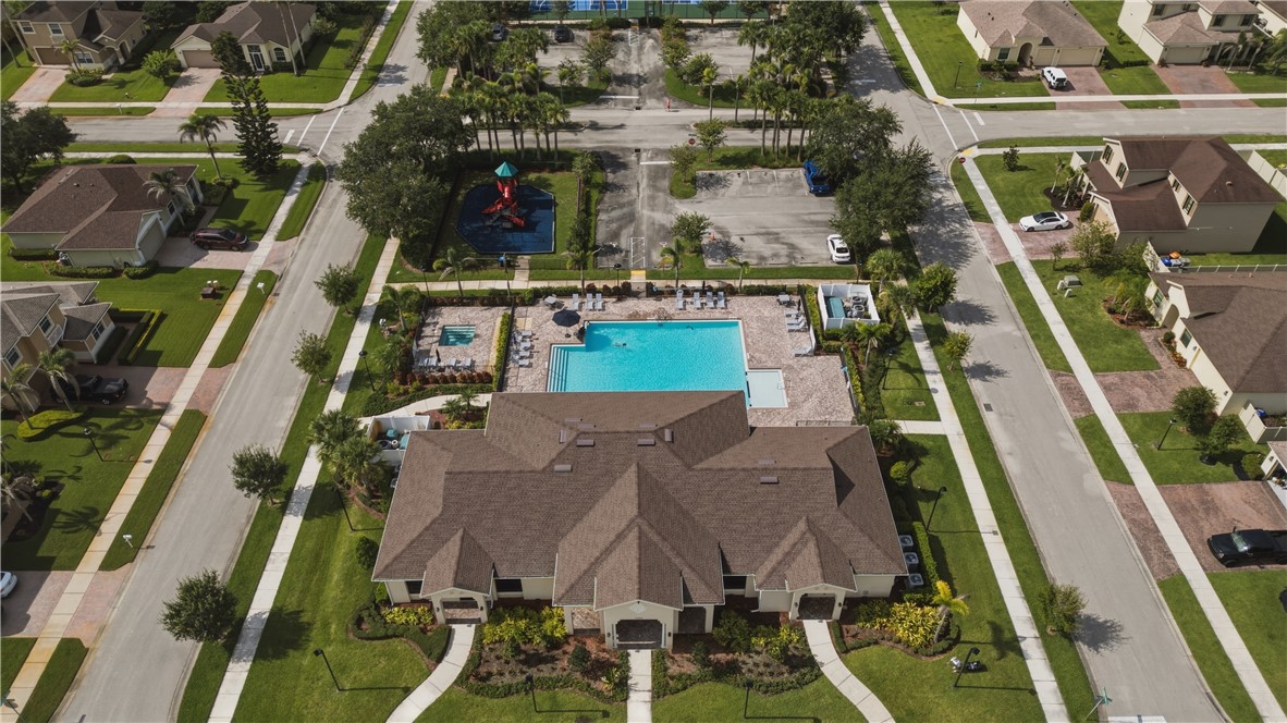 9943 E Verona Circle