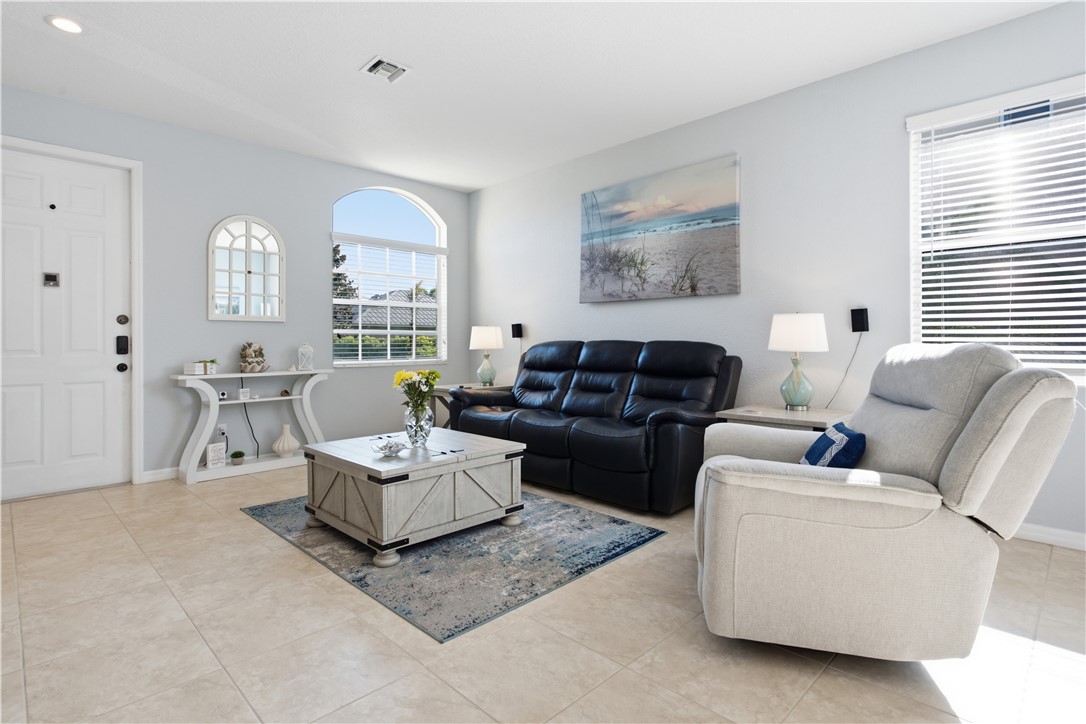 9943 E Verona Circle