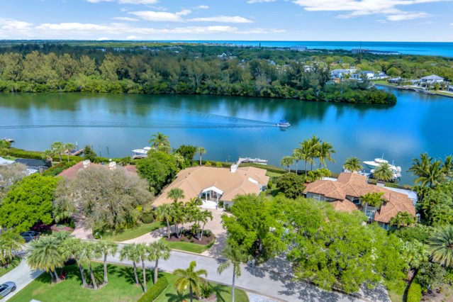 29 Cache Cay Drive