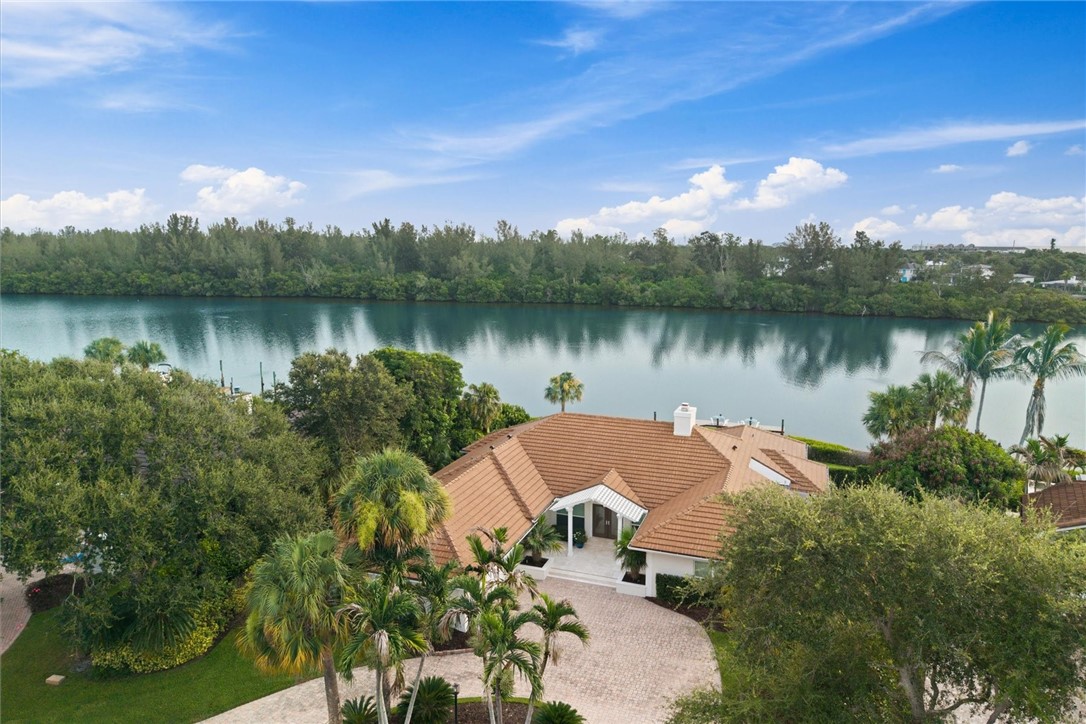 29 Cache Cay Drive