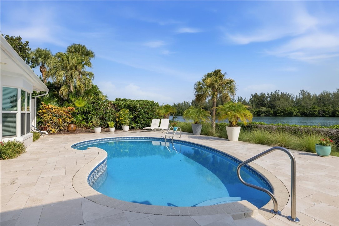 29 Cache Cay Drive