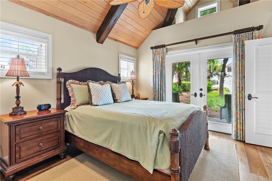 965 Pebble Lane