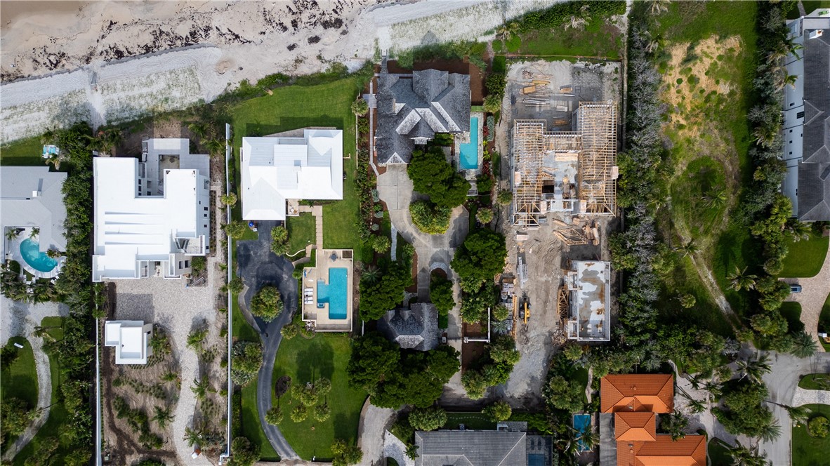 965 Pebble Lane