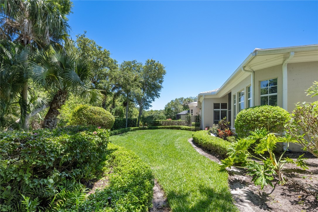 1624 Weybridge Circle