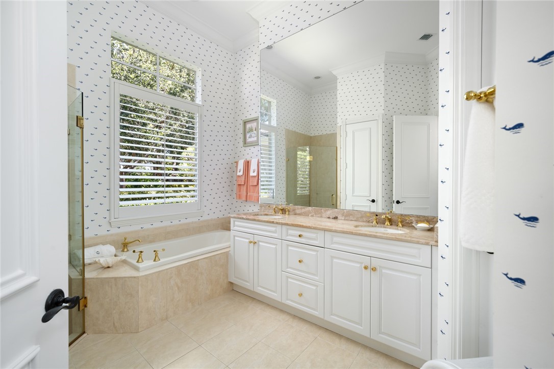 1624 Weybridge Circle
