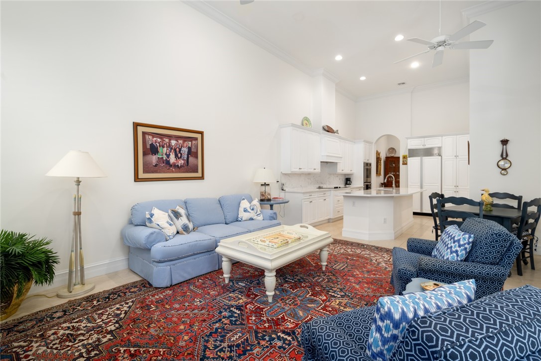 1624 Weybridge Circle