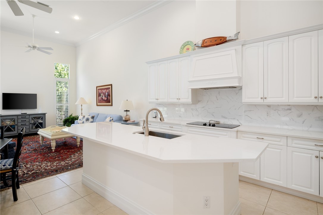 1624 Weybridge Circle