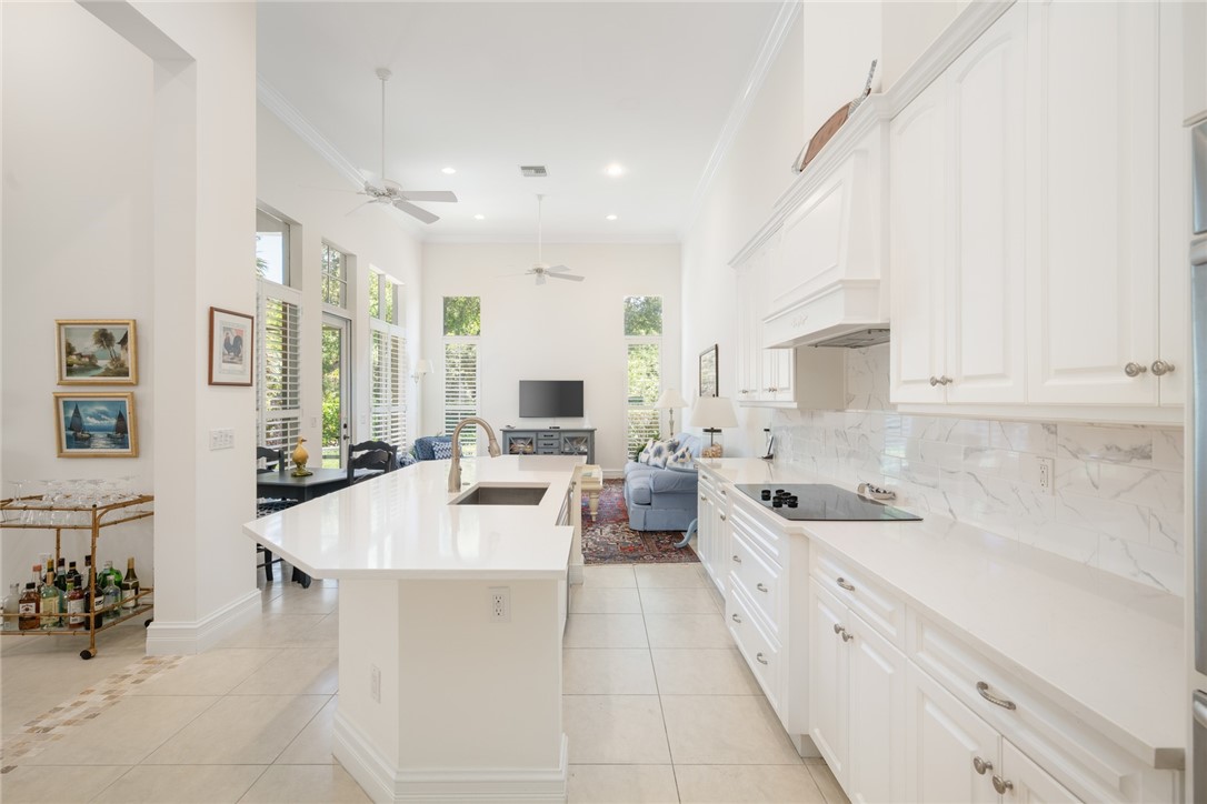 1624 Weybridge Circle