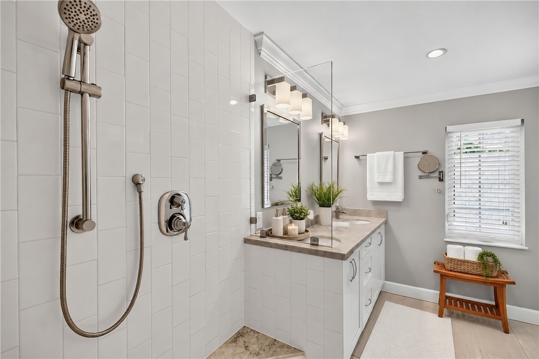616 Honeysuckle Lane