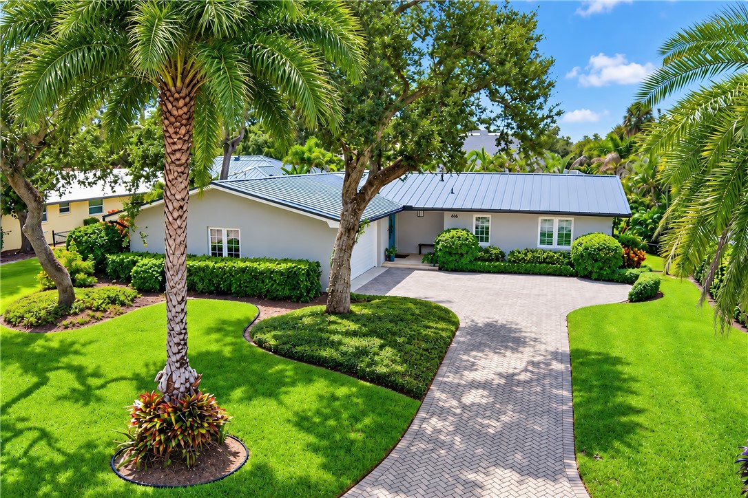 616 Honeysuckle Lane