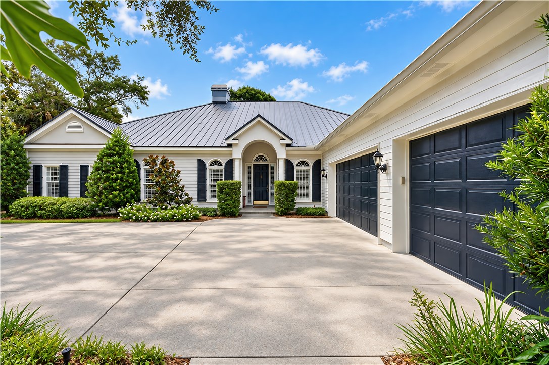 670 N Tomahawk Trail