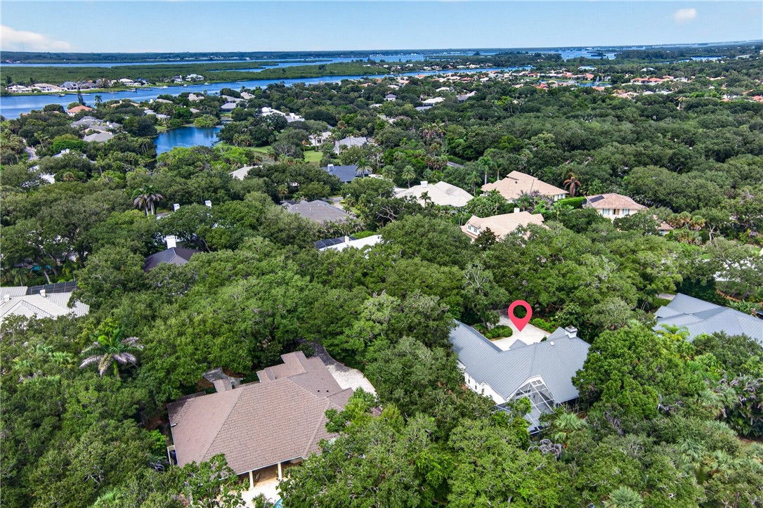 670 N Tomahawk Trail