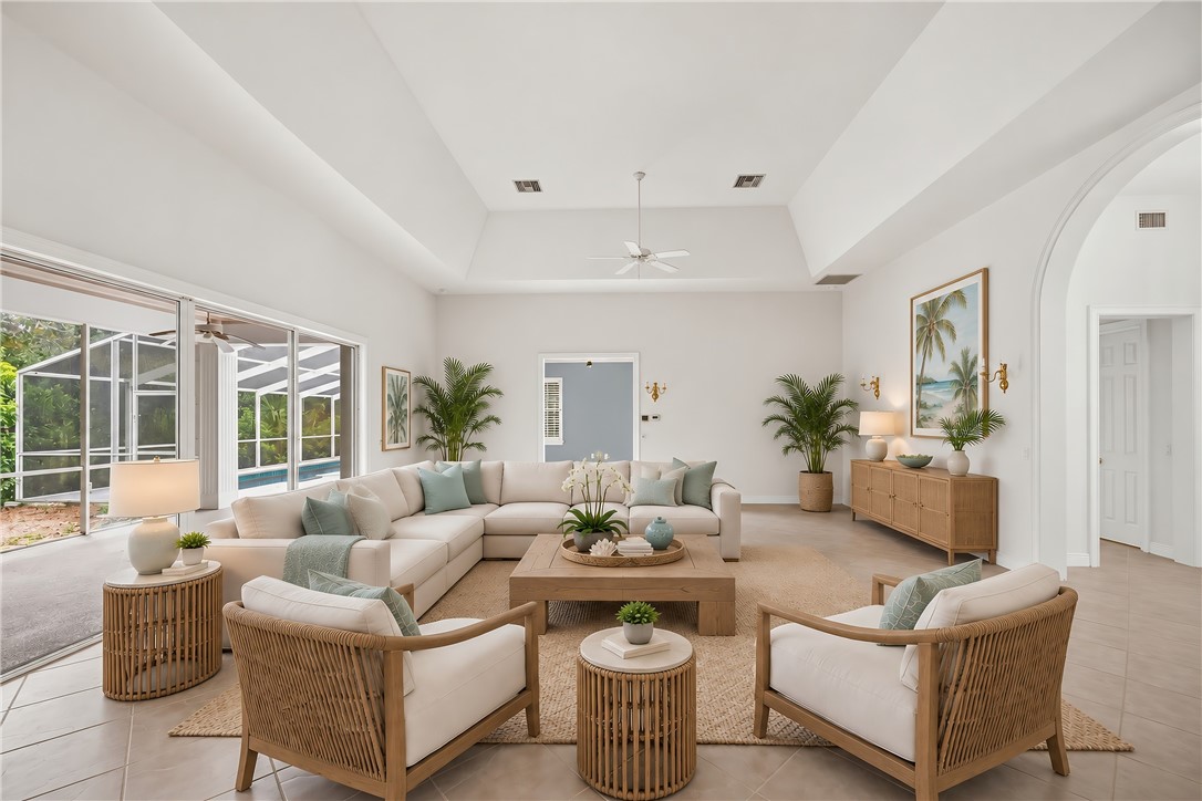670 N Tomahawk Trail