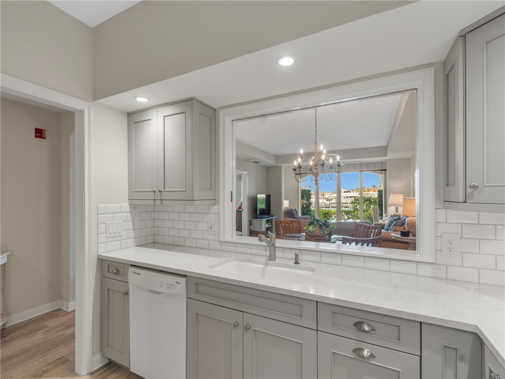 5225 E Harbor Village Drive 103