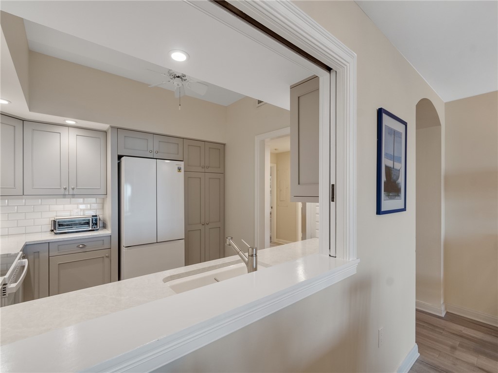 5225 E Harbor Village Drive 103
