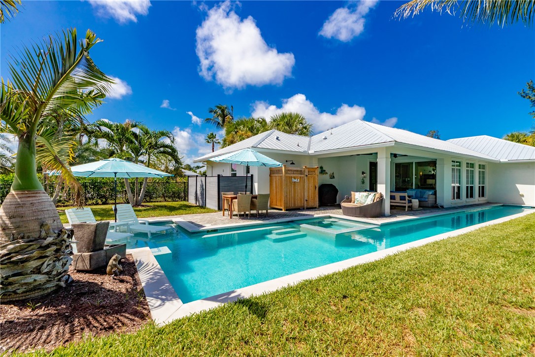 3932 Shoreside Drive