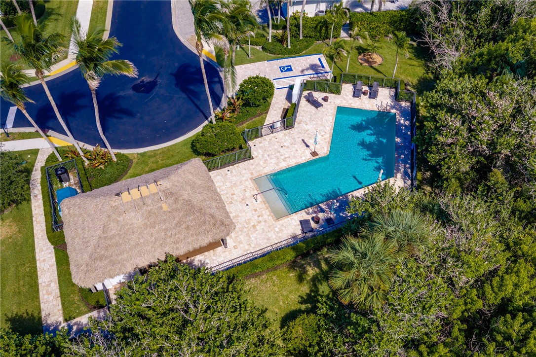 3932 Shoreside Drive