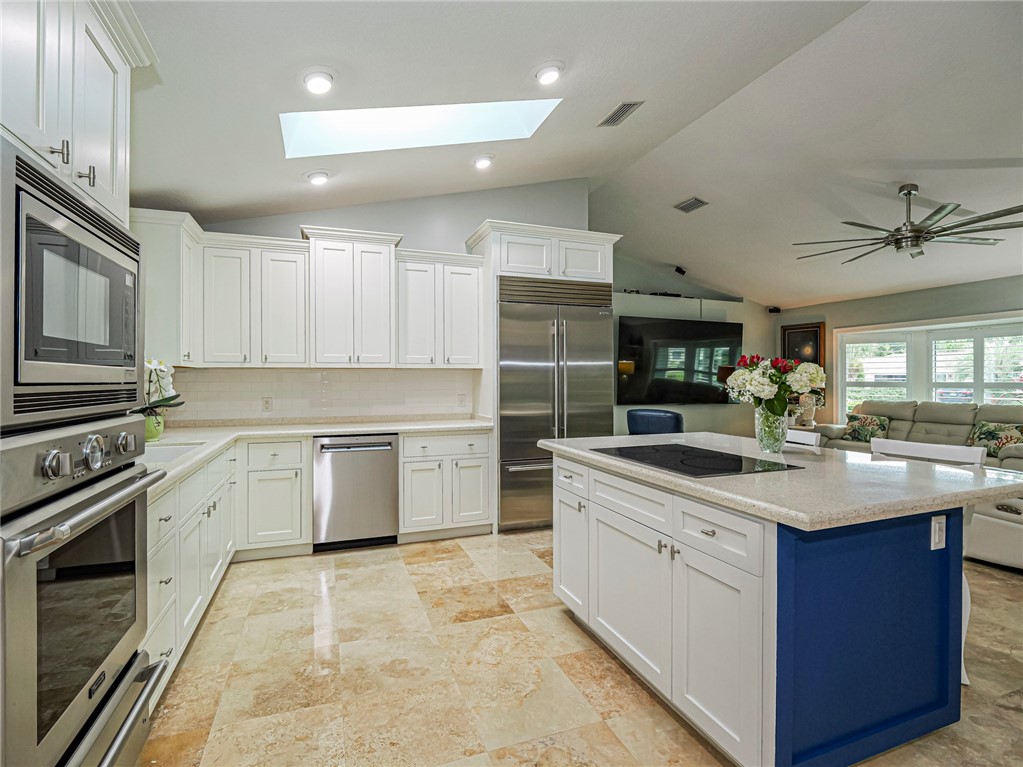 215 8th Terrace