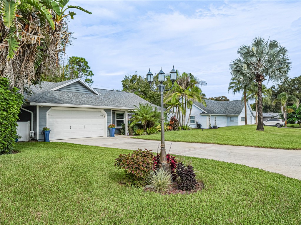 215 8th Terrace
